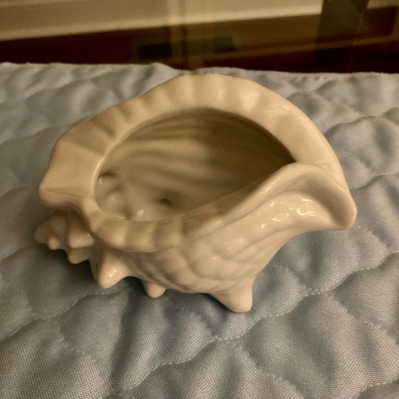 White Ceramic Seashell Planter, Trinket Holder. βVintageβ Preowned EUC - Picture 10 of 10